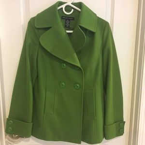 Gorgeous green coat!